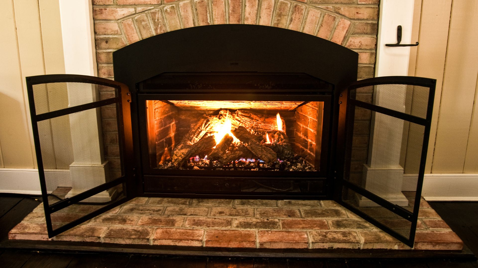 Do Plumbers Install Gas Fireplaces? Home Service Raleigh